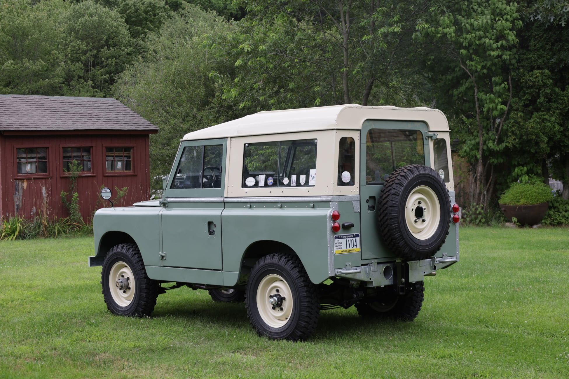 1965 Land Rover Series IIA Pastel Green Restored 6