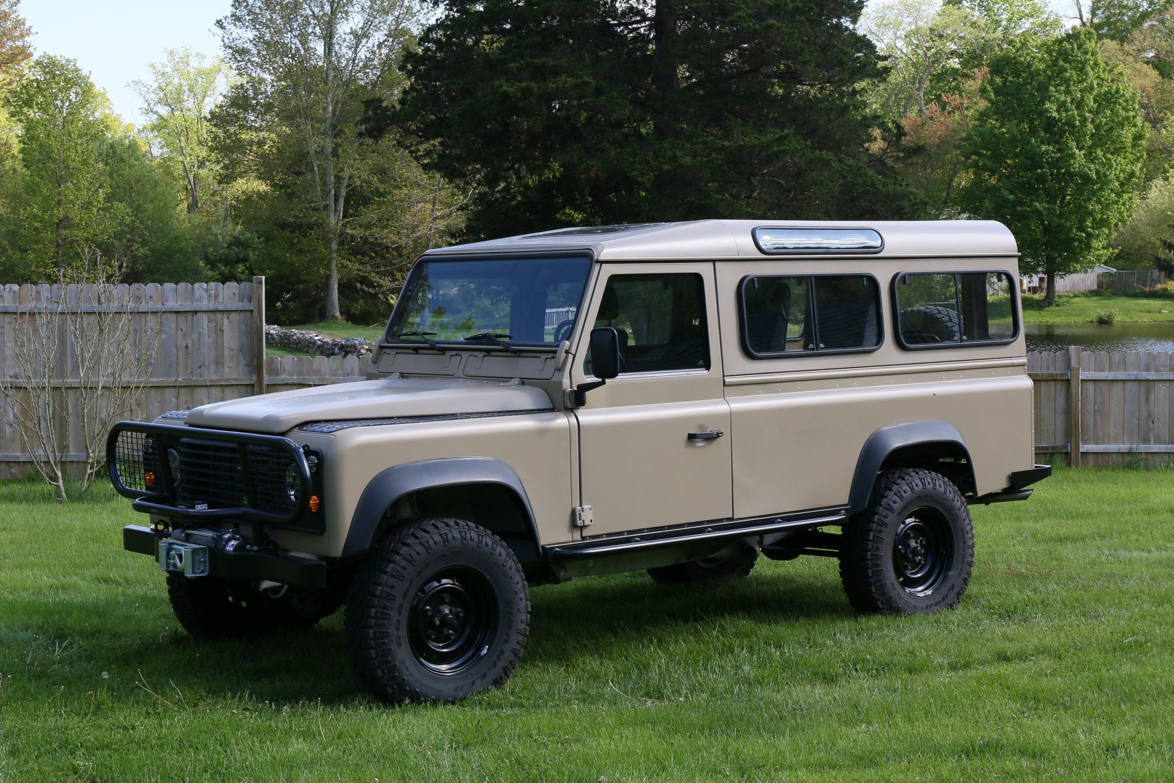1985 Land Rover Defender 110 NAO Expedition Matte Tan Photo 9