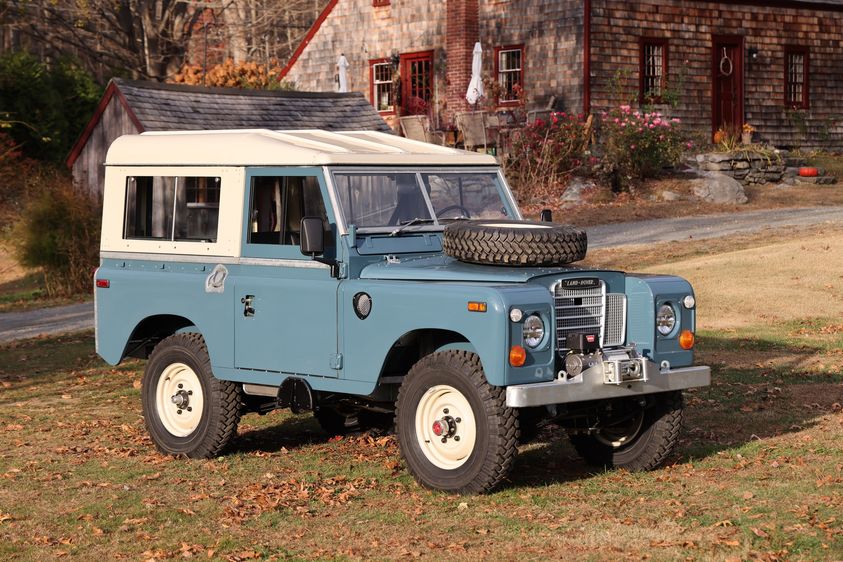 1974 Land Rover Series III Marine Blue