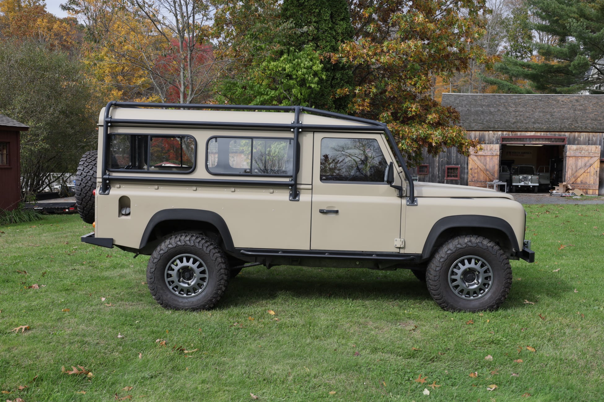 1986 Land Rover 110 NAO Matte Tan Photo 5