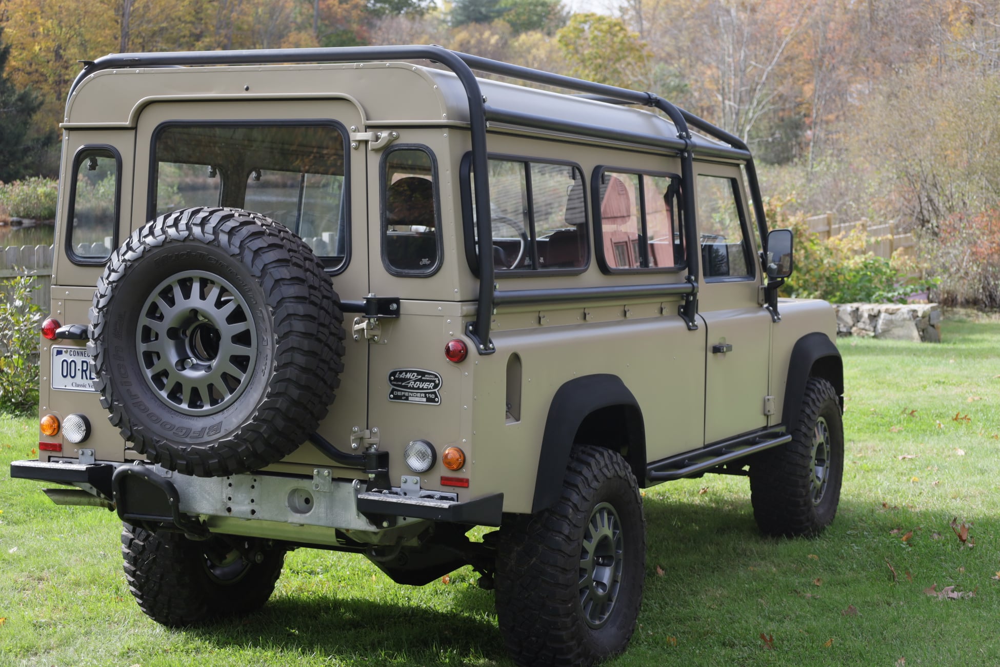 1986 Land Rover 110 NAO Matte Tan Photo 9